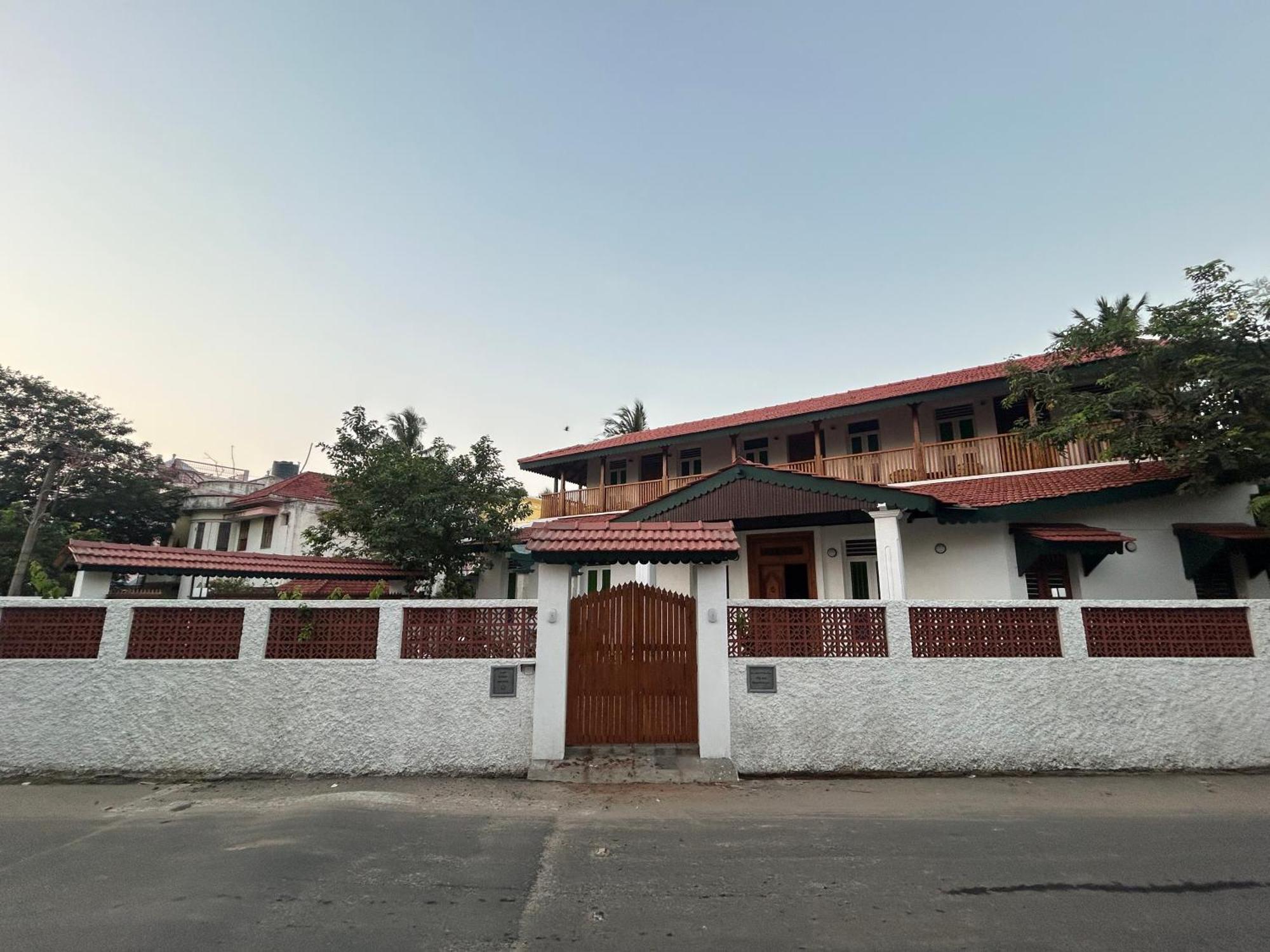The First House Karaikal Hotel Ngoại thất bức ảnh