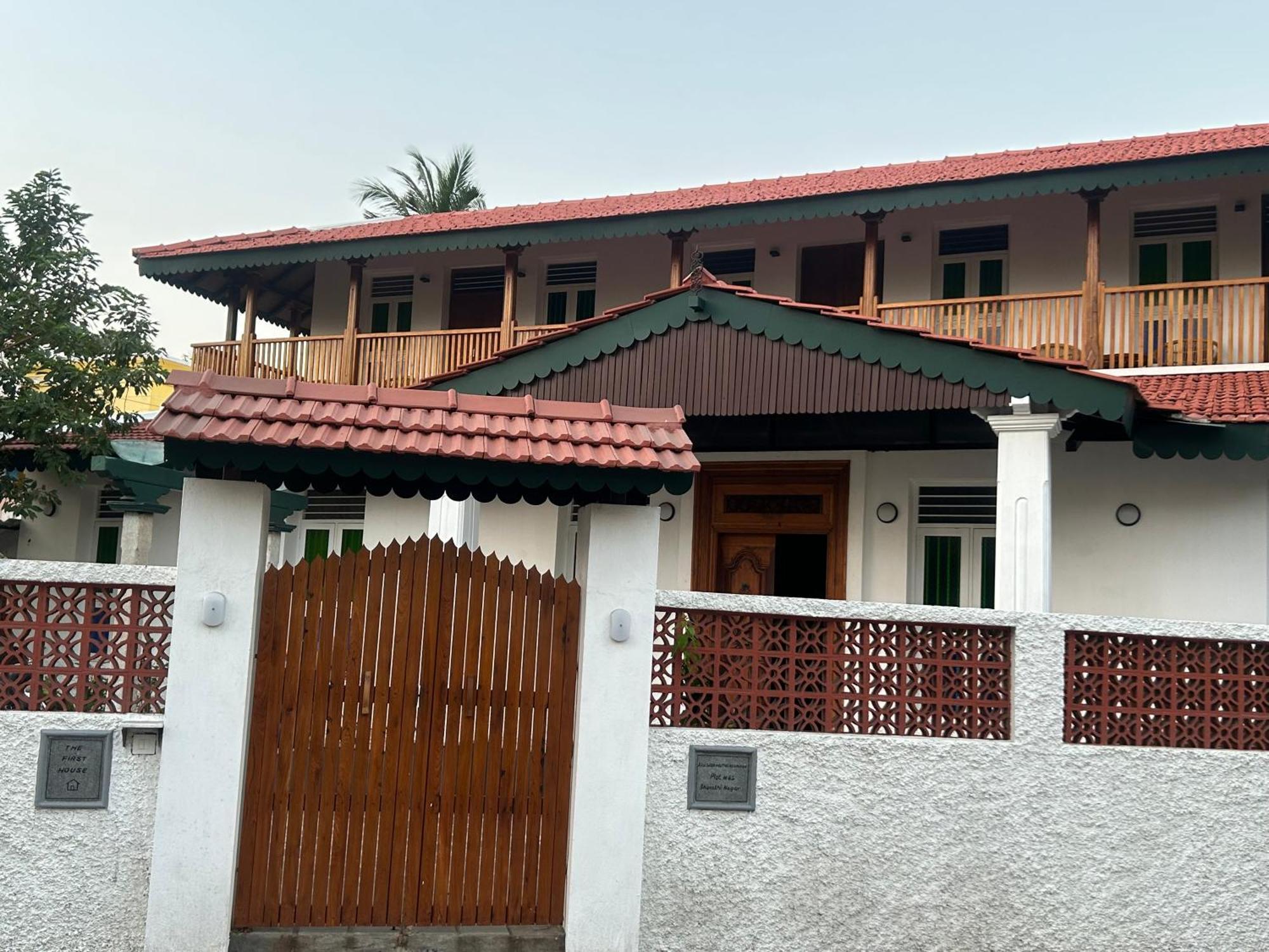 The First House Karaikal Hotel Ngoại thất bức ảnh