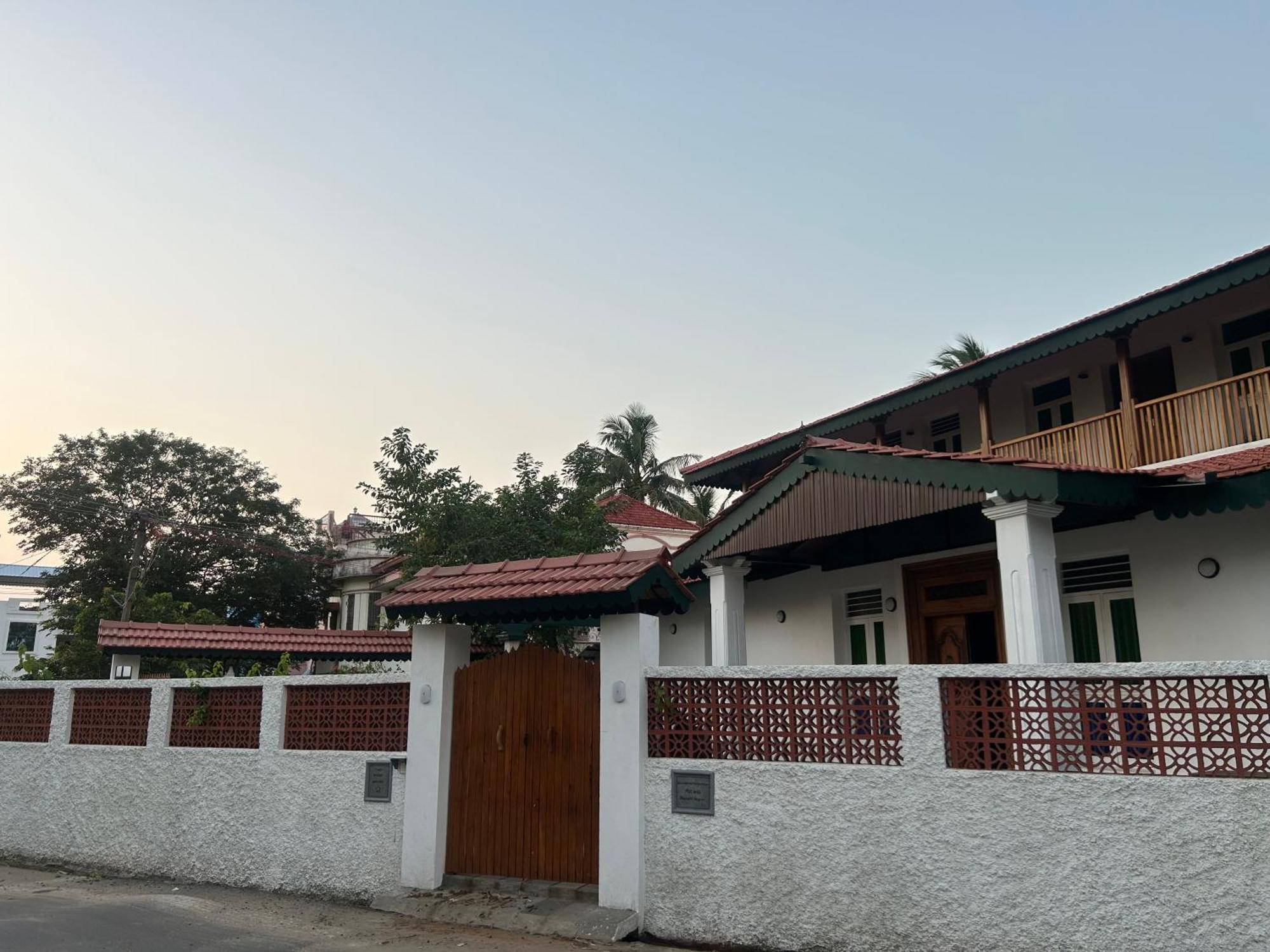 The First House Karaikal Hotel Ngoại thất bức ảnh